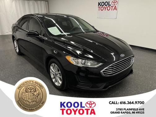 2020 Ford Fusion SE