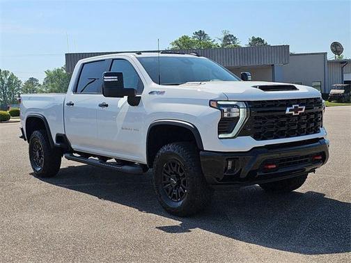 2025 Chevrolet Silverado 2500 4WD Crew Cab Standard Bed ZR2