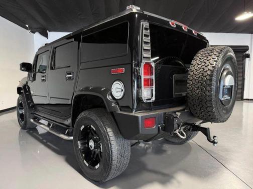 Black 2006 Hummer H2