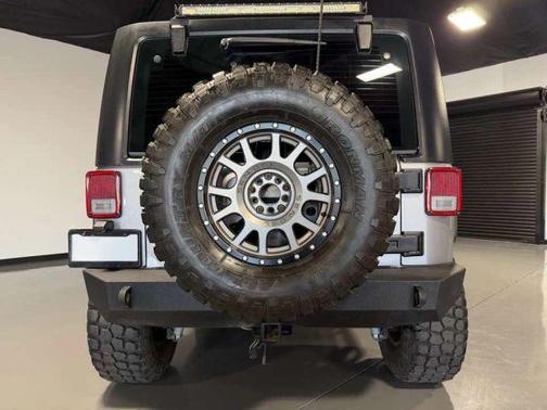 Gray 2018 Jeep Wrangler JK Sport