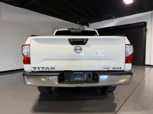 White 2018 Nissan Titan SV