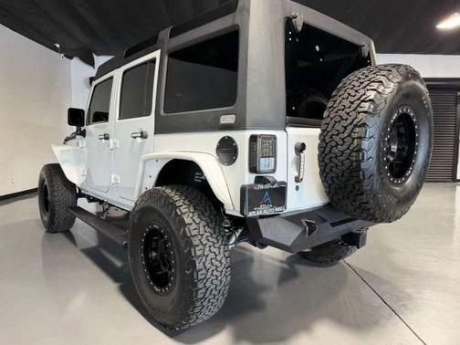 White 2018 Jeep Wrangler JK Unlimited Rubicon
