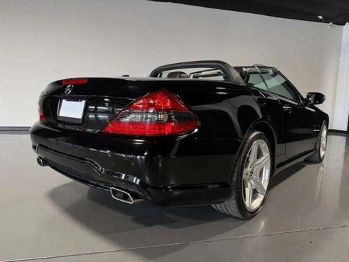 Black 2011 Mercedes-Benz SL-Class SL 550