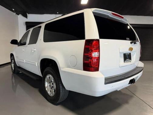 White 2013 Chevrolet Suburban 1500 LT