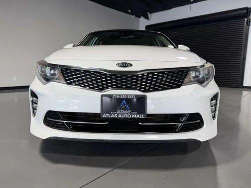 White 2018 Kia Optima EX