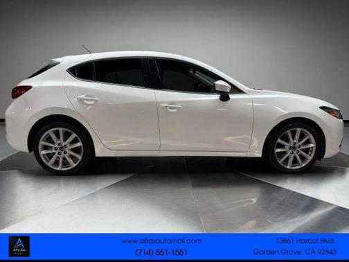 Snowflake White Pearl Metallic 2017 Mazda Mazda3 Touring