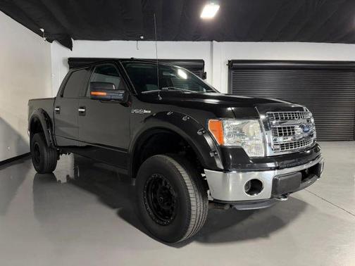Black 2013 Ford F-150 XLT