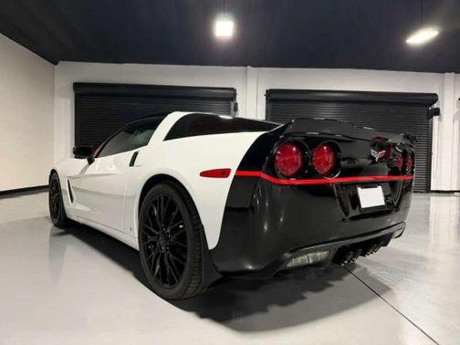White 2007 Chevrolet Corvette Base
