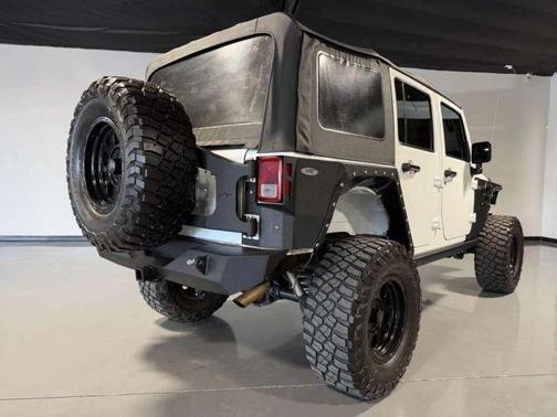 White 2017 Jeep Wrangler Unlimited Sport