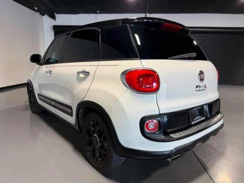 White 2017 FIAT 500L Trekking
