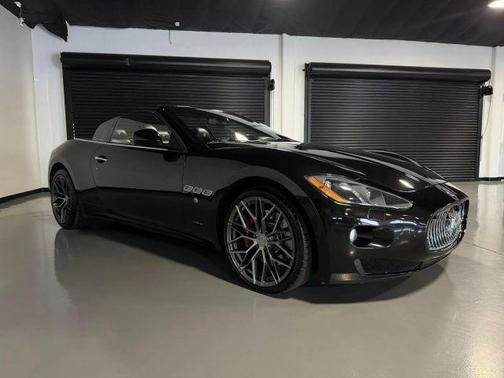 Black 2013 Maserati GranTurismo Base