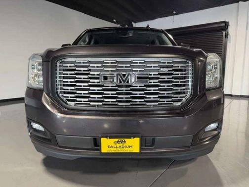 Gray 2018 GMC Yukon Denali