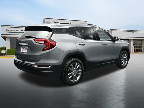 Sterling Metallic 2024 GMC Terrain SLT