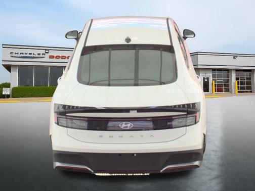 2025 Hyundai SONATA SE