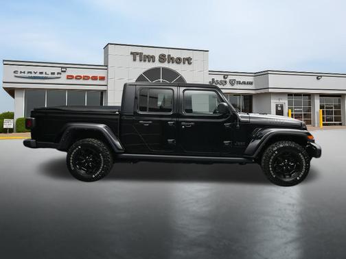 Black Clearcoat 2021 Jeep Gladiator Willys 4x4