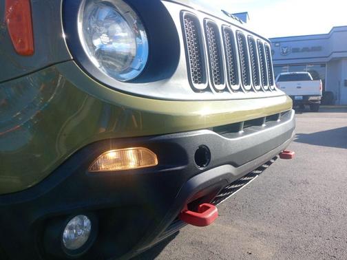 2015 Jeep Renegade Trailhawk