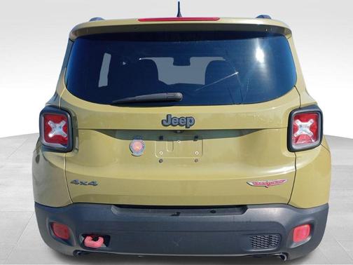 2015 Jeep Renegade Trailhawk