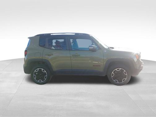 2015 Jeep Renegade Trailhawk
