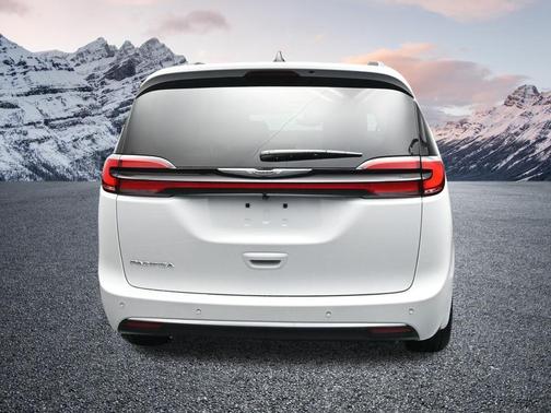 Bright White Clearcoat 2026 Chrysler Pacifica L