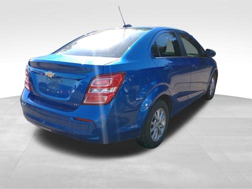 2020 Chevrolet Sonic FWD Sedan LT