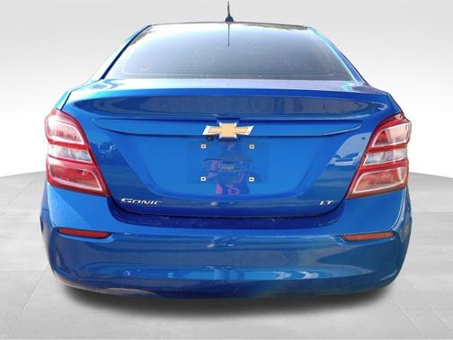 2020 Chevrolet Sonic FWD Sedan LT