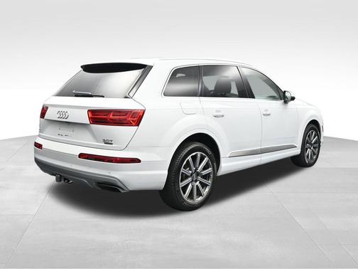 Glacier White 2018 Audi Q7 3.0T Prestige
