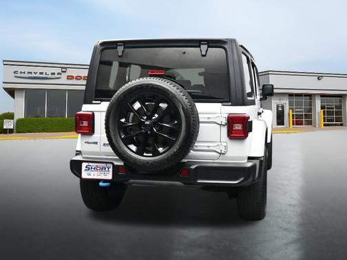 Bright White Clearcoat 2022 Jeep Wrangler Unlimited 4xe Sahara