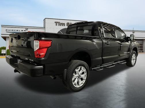 2024 Nissan Titan XD SV