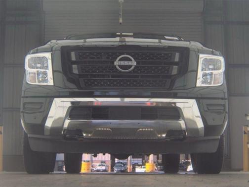 2024 Nissan Titan XD SV