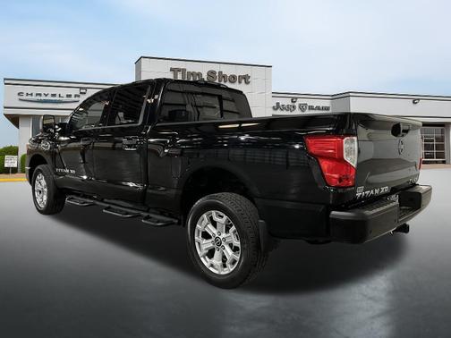 2024 Nissan Titan XD SV