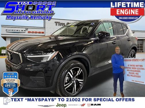 2025 Volvo XC40 B5 Core Bright Theme