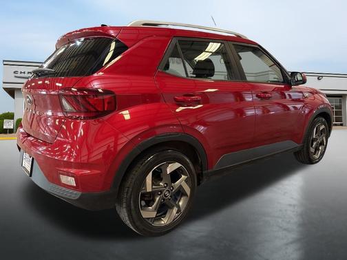 2022 Hyundai VENUE Limited