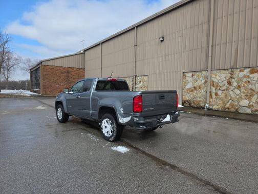 Satin Steel Metallic 2021 Chevrolet Colorado LT