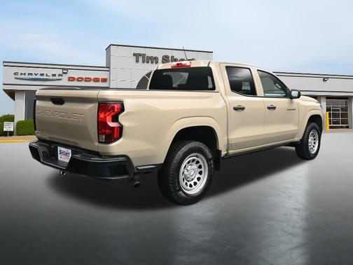 Sand Dune Metallic 2024 Chevrolet Colorado WT