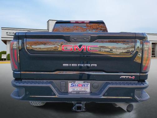 2024 GMC Sierra 2500 AT4