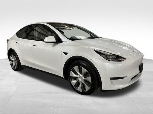 2022 Tesla Model Y Long Range Dual Motor All-Wheel Drive