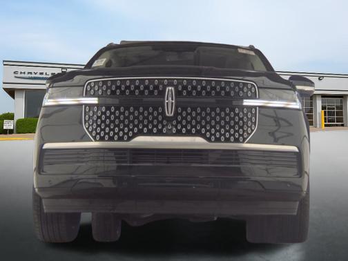 Black Metallic 2025 Lincoln Navigator Reserve