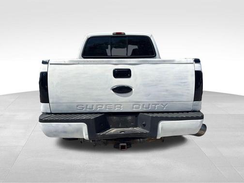 Oxford White Clearcoat 2005 Ford F-350 Lariat