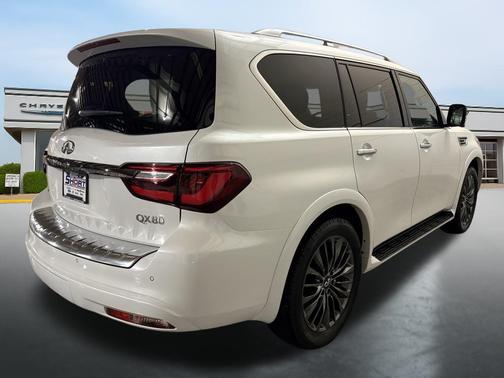 2024 INFINITI QX80 PREMIUM SELECT AWD