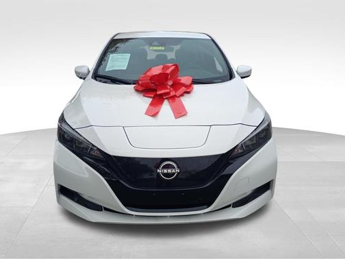 2024 Nissan Leaf S