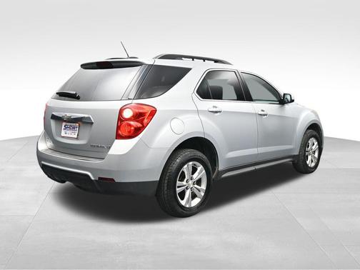 Silver Ice Metallic 2015 Chevrolet Equinox 2LT