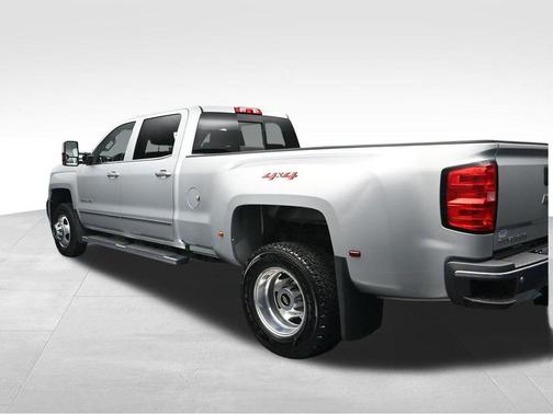 Silver Ice Metallic 2019 Chevrolet Silverado 3500 LTZ