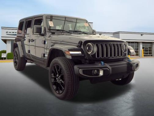 Granite Crystal Metallic Clearcoat 2024 Jeep Wrangler 4xe Sahara