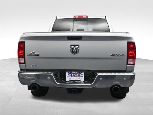 Bright Silver Metallic Clearcoat 2016 RAM 1500 Big Horn
