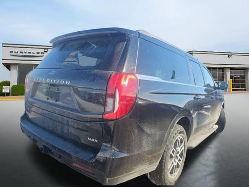 2025 Ford Expedition Max Active 4x4