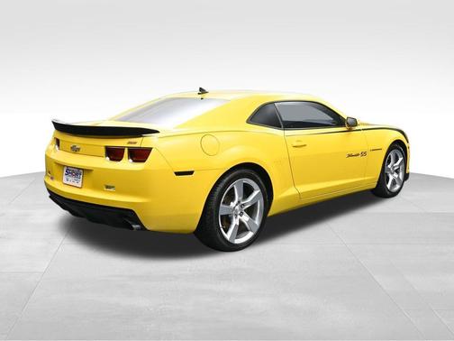 Rally Yellow 2010 Chevrolet Camaro 2SS