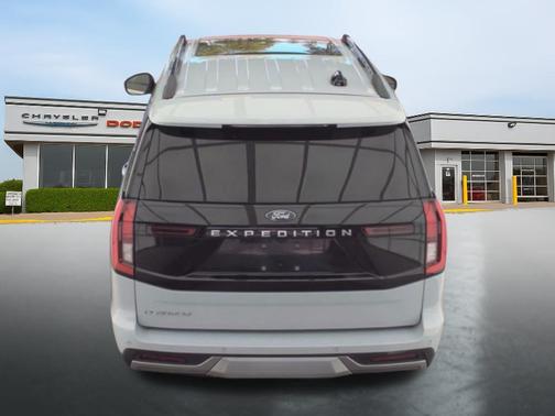 Silver Metallic 2025 Ford Expedition Platinum