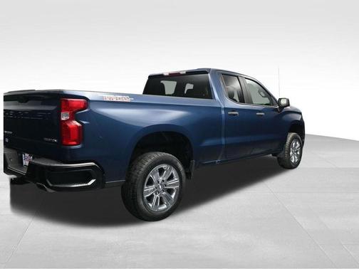 Northsky Blue Metallic 2019 Chevrolet Silverado 1500 Custom Trail Boss