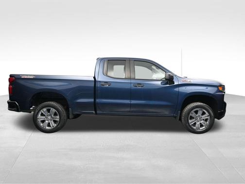 Northsky Blue Metallic 2019 Chevrolet Silverado 1500 Custom Trail Boss