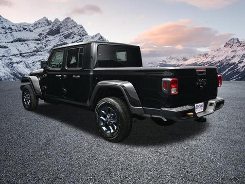 Black Clearcoat 2026 Jeep Gladiator 85th Anniversary Edition